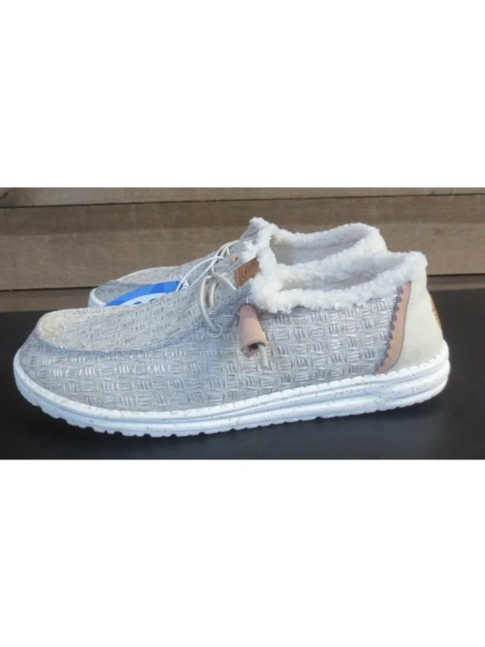 Hey Dude Ladies Wendy Warmth Slip on Shoes Natural Size 9 US New with Tag